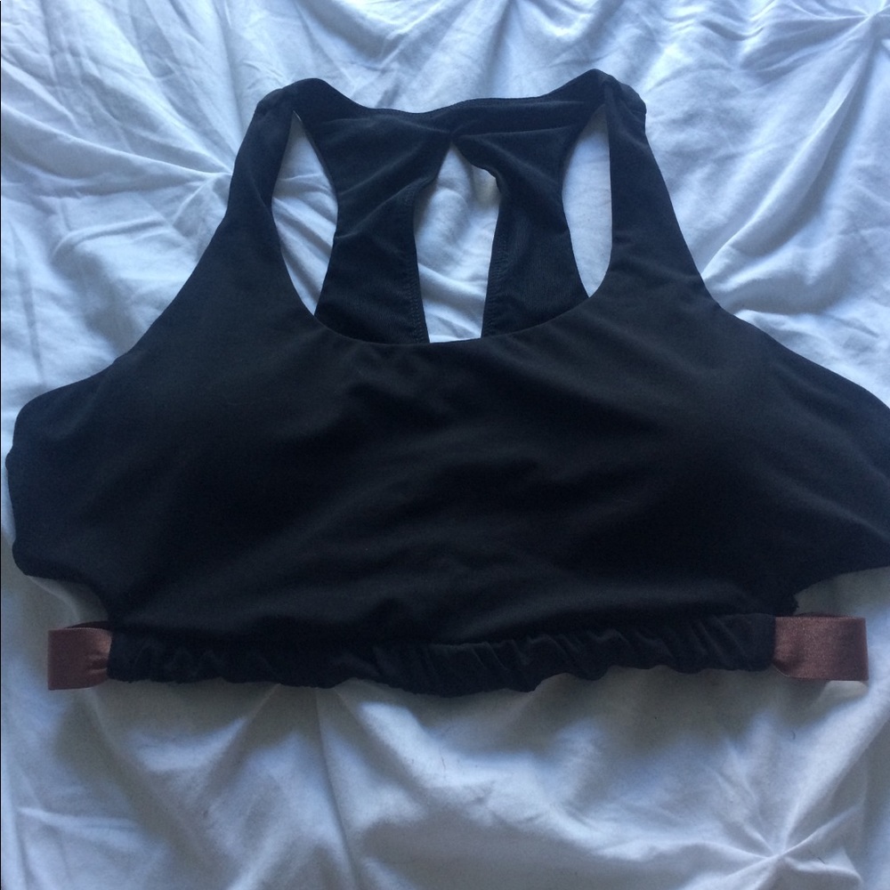 Fabletics bra